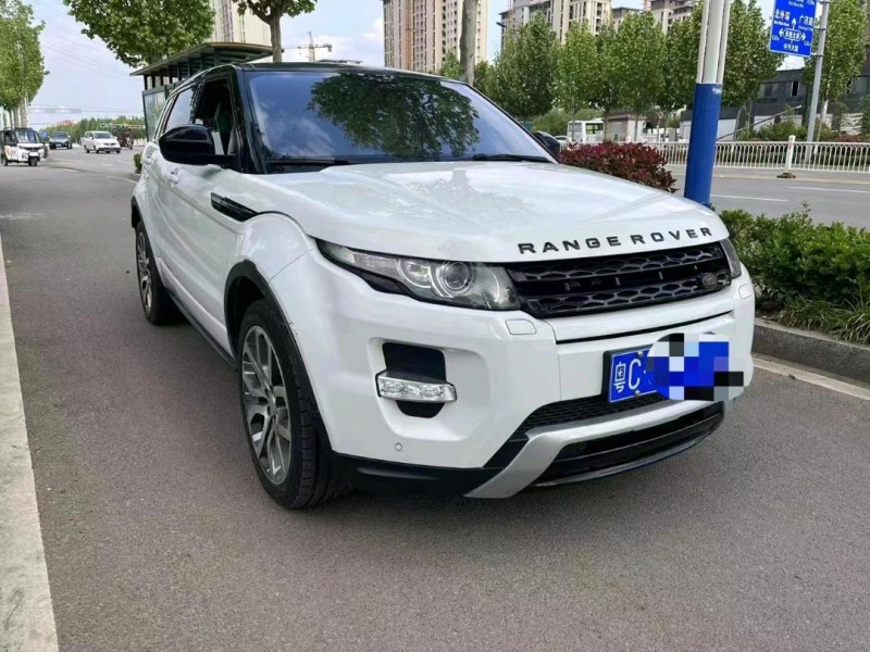 青岛14年路虎极光2