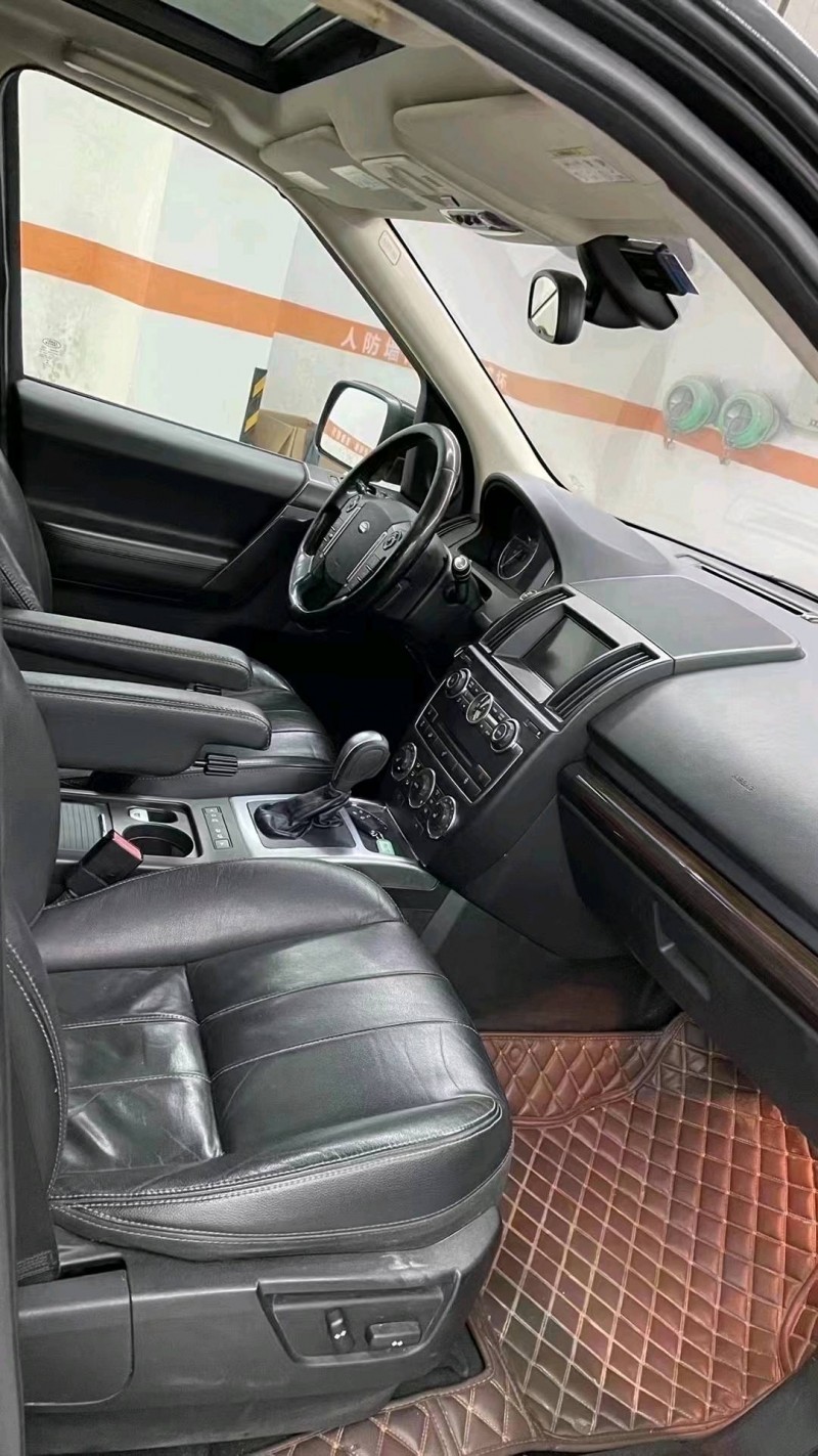 成都14年路虎神行者9