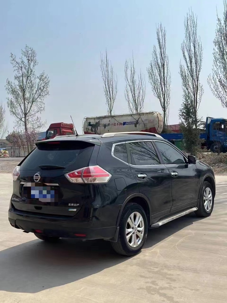 青岛15年日产奇骏8