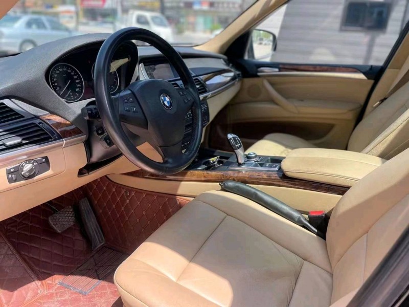 济南10年宝马X57