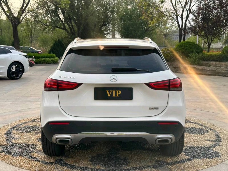 青岛21年奔驰GLA4