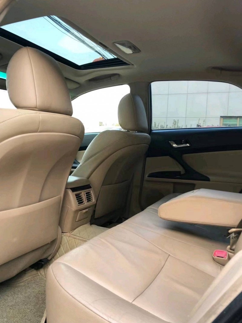 保定12年丰田锐志6