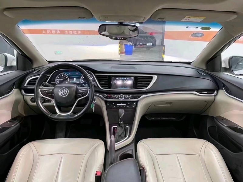 成都19年别克英朗GT7