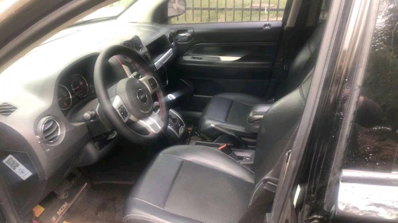 青岛14年Jeep指南者4