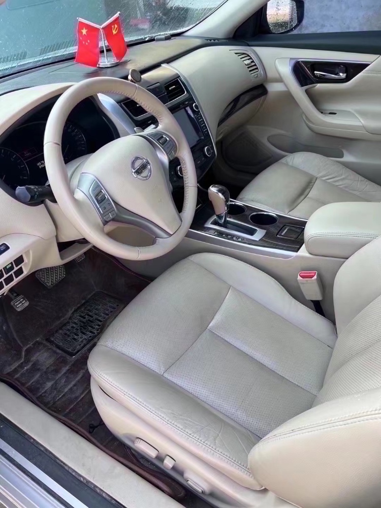 青岛13年日产天籁6