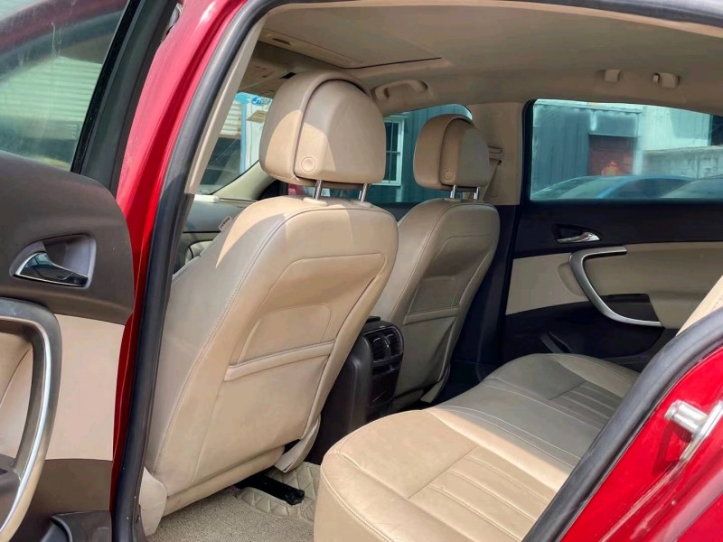 济宁10年别克君威5