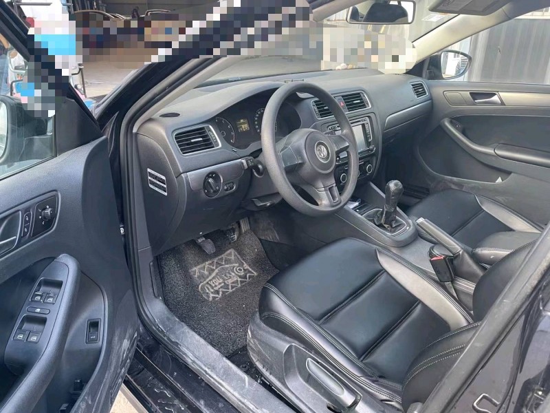 济宁15年大众速腾5