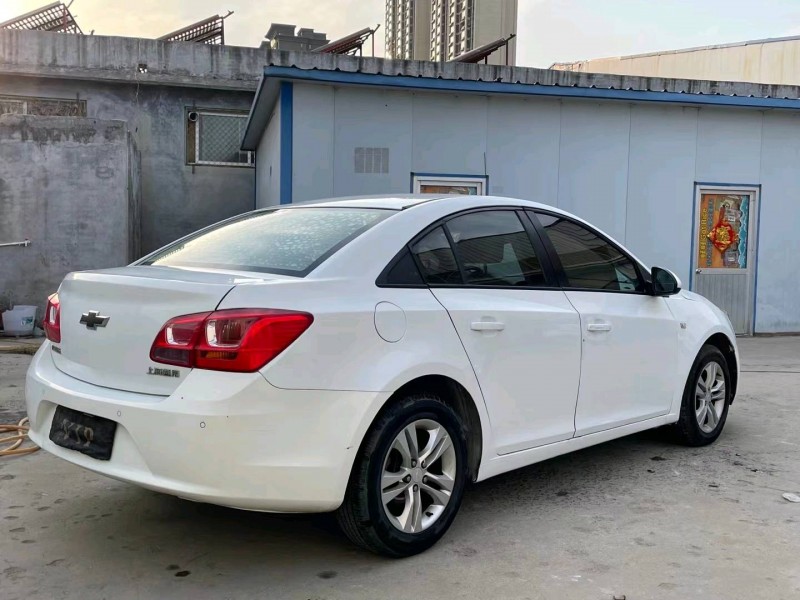 济宁15年雪佛兰科鲁兹8