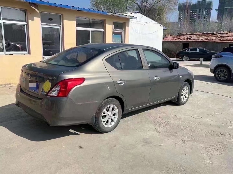 青岛18年日产阳光2