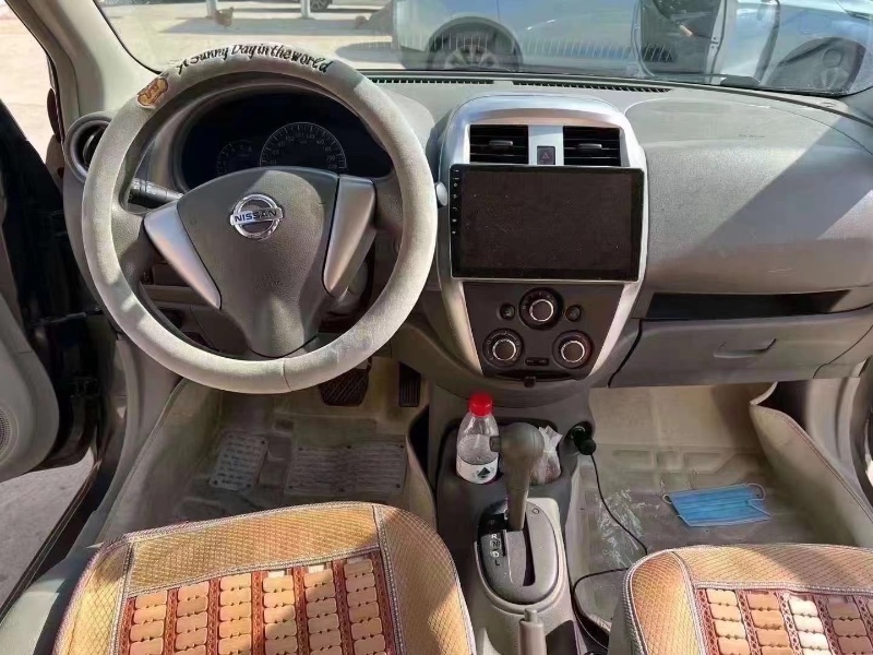 青岛18年日产阳光9