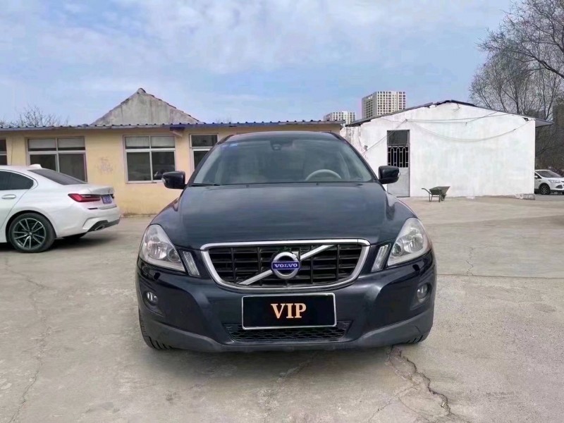 青岛10年沃尔沃XC601