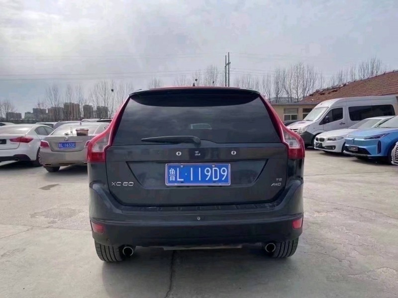 青岛10年沃尔沃XC609