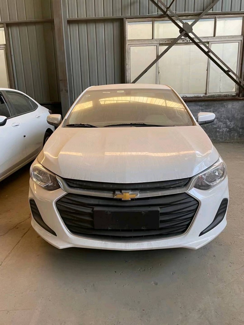 济宁21年雪佛兰科沃兹1