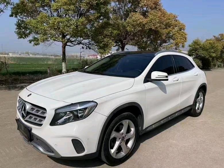 东莞18年奔驰GLA2