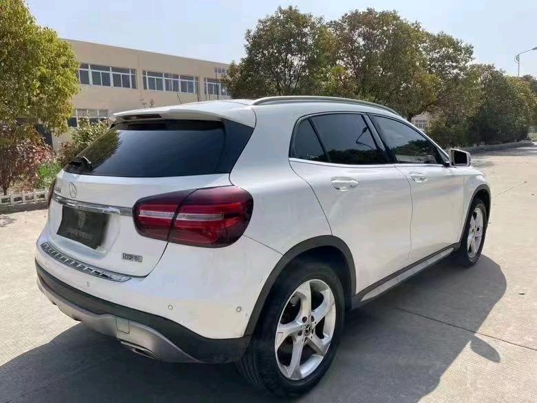 东莞18年奔驰GLA7