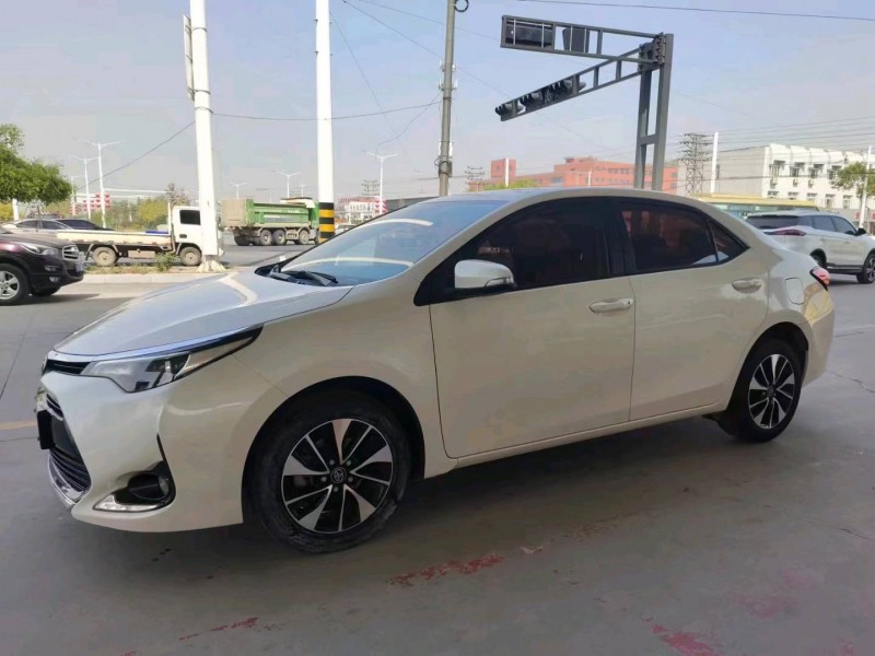 保定19年丰田雷凌2