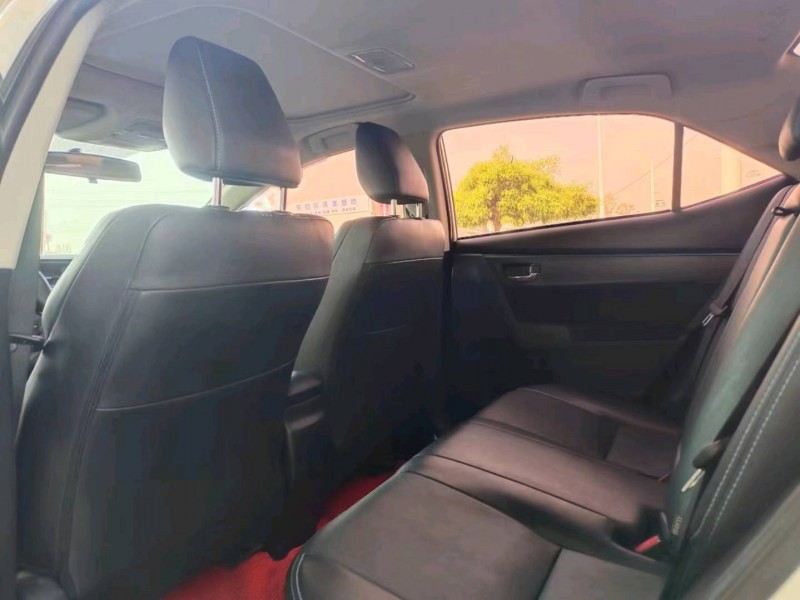 保定19年丰田雷凌8