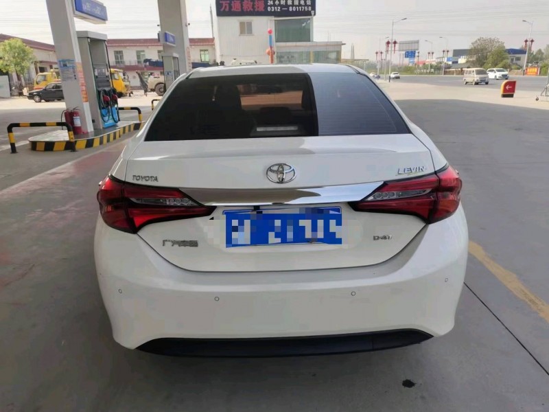 保定19年丰田雷凌9