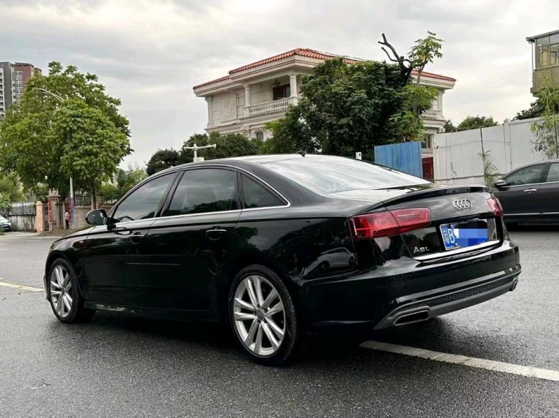 深圳18年奥迪A6L7