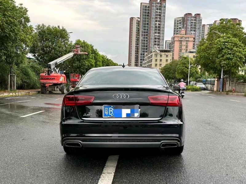 深圳18年奥迪A6L8
