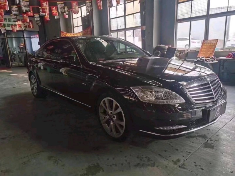 济南13年奔驰S7