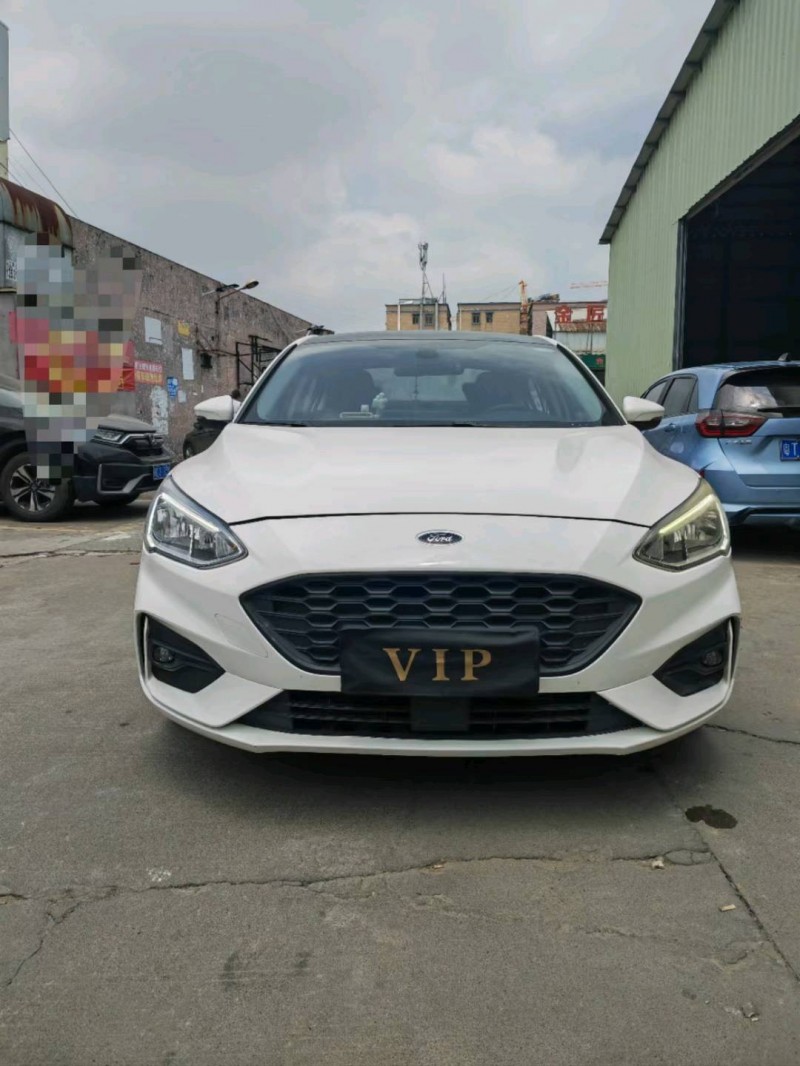 中山20年福特福克斯1