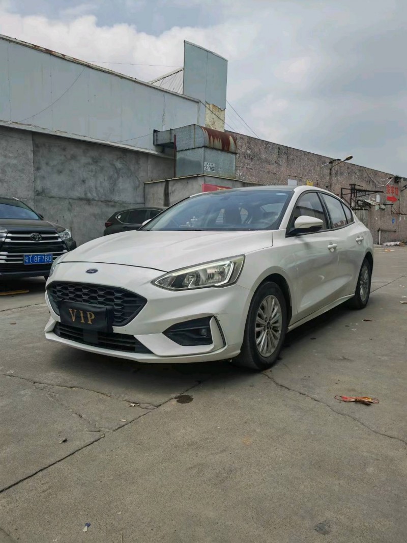 中山20年福特福克斯2