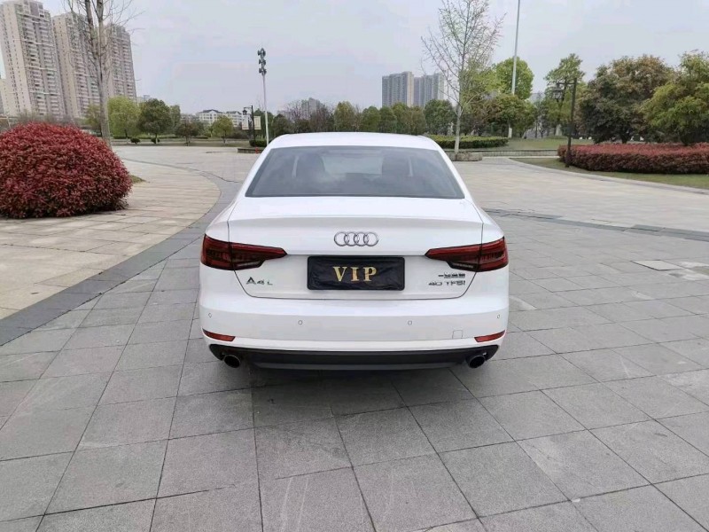 武汉17年奥迪A4L5