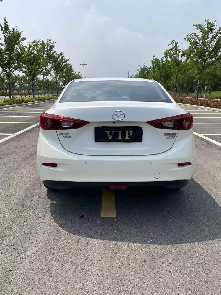 徐州20年马自达昂克赛拉8