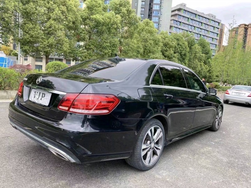 成都14年奔驰E9
