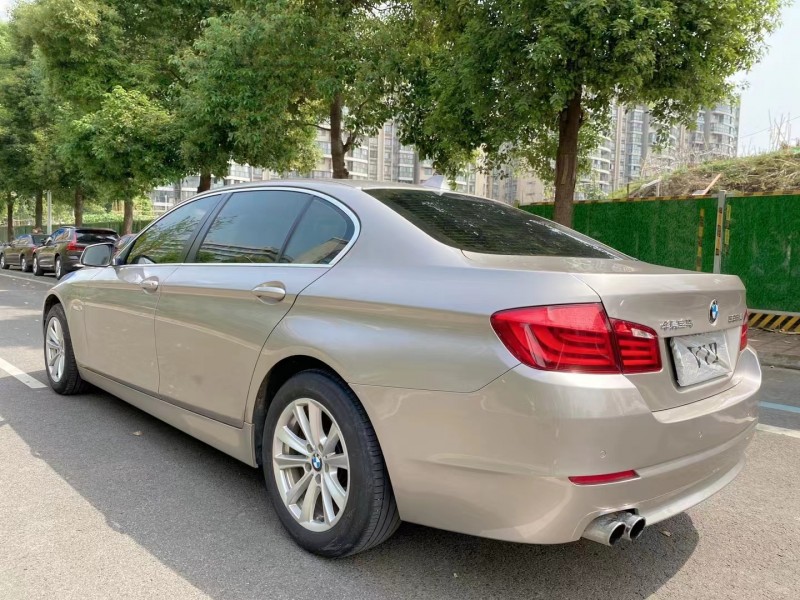 成都13年宝马5系8