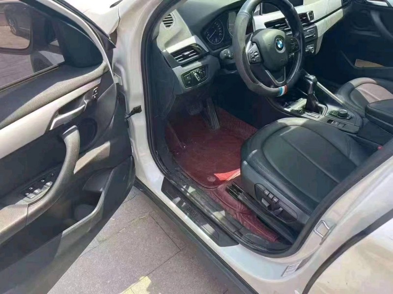 济南17年宝马X17