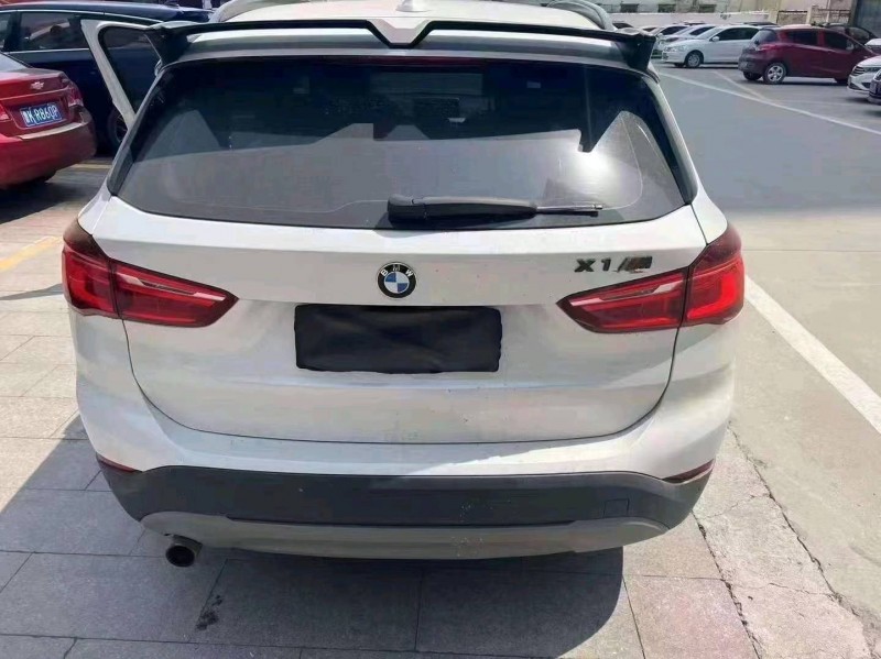 济南17年宝马X19