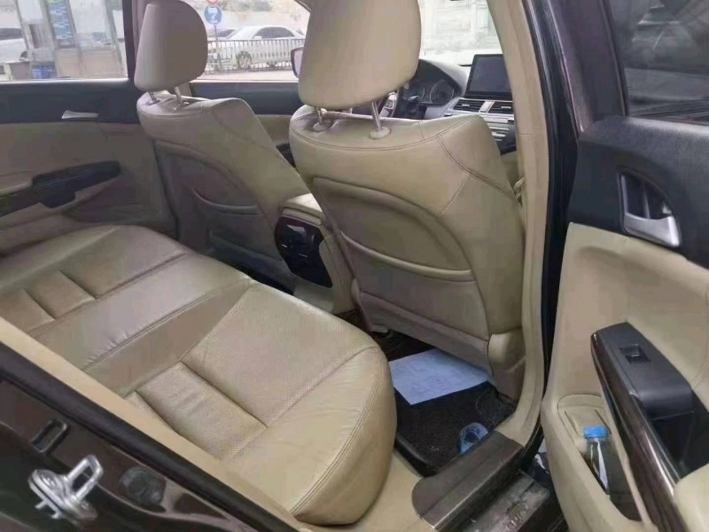 济南13年本田雅阁7