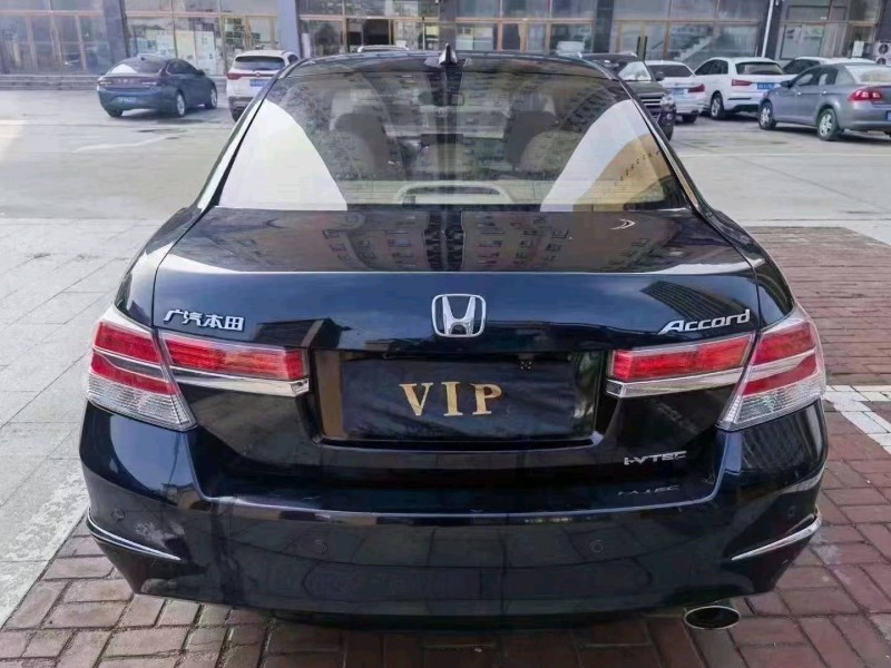 济南13年本田雅阁8