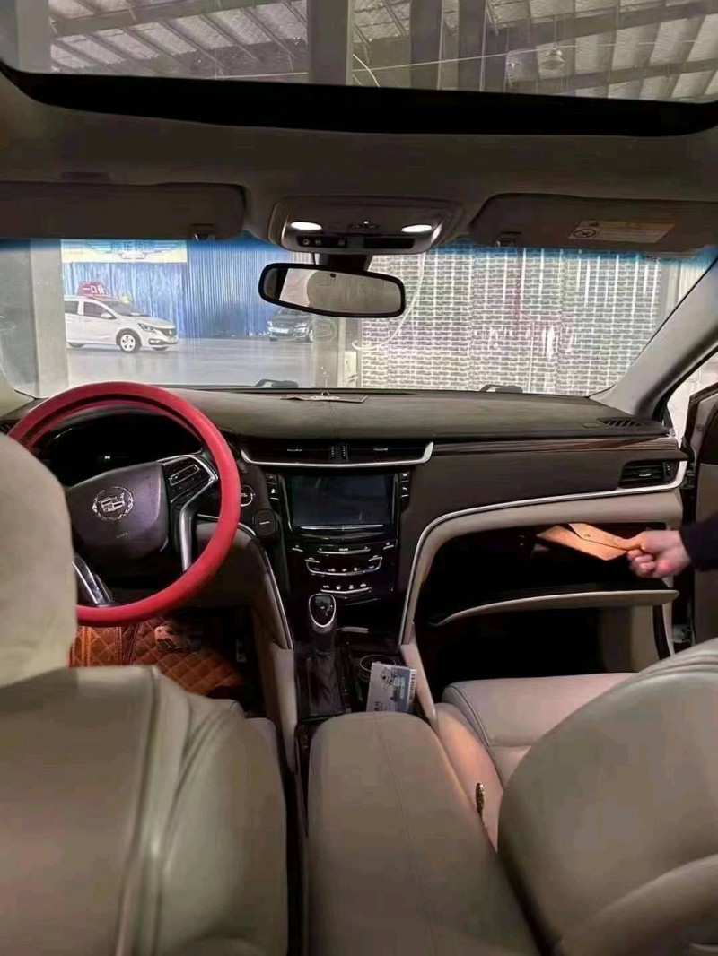 济南15年凯迪拉克XTS4