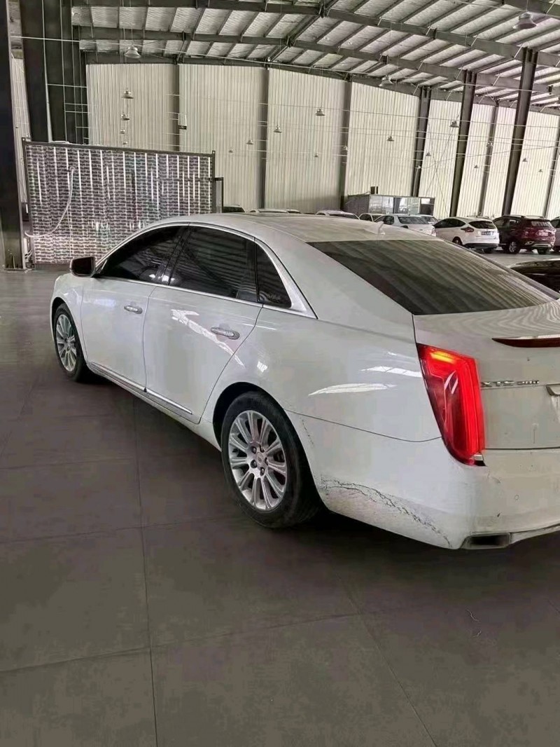 济南15年凯迪拉克XTS7