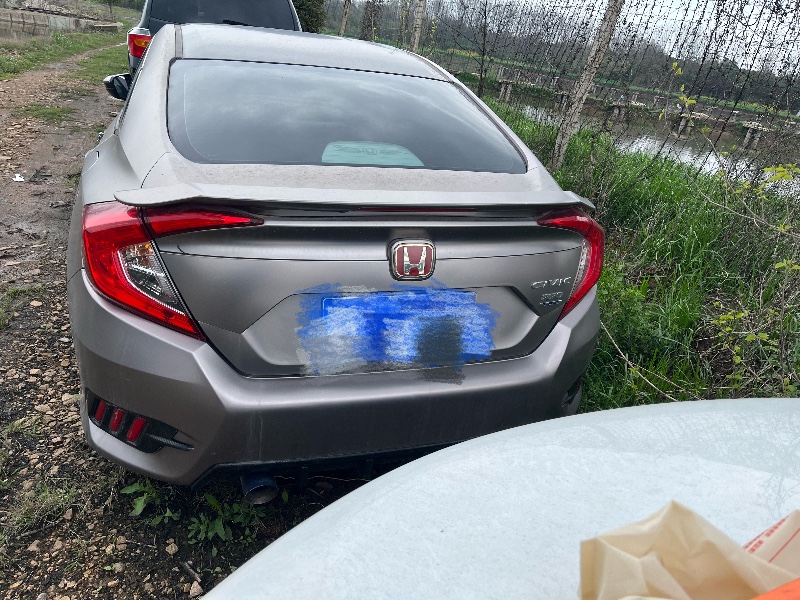 武汉18年本田思域8