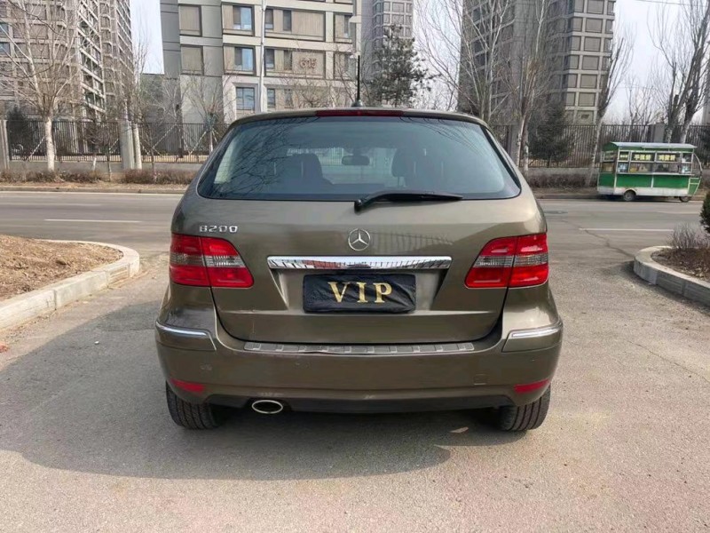 沈阳11年奔驰B9