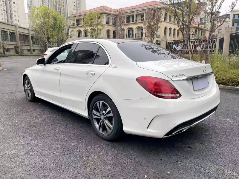重庆16年奔驰C8