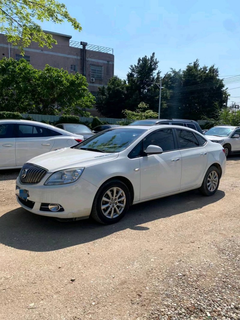 广州12年别克英朗3