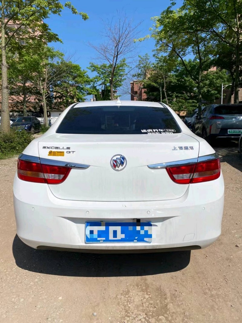 广州12年别克英朗9