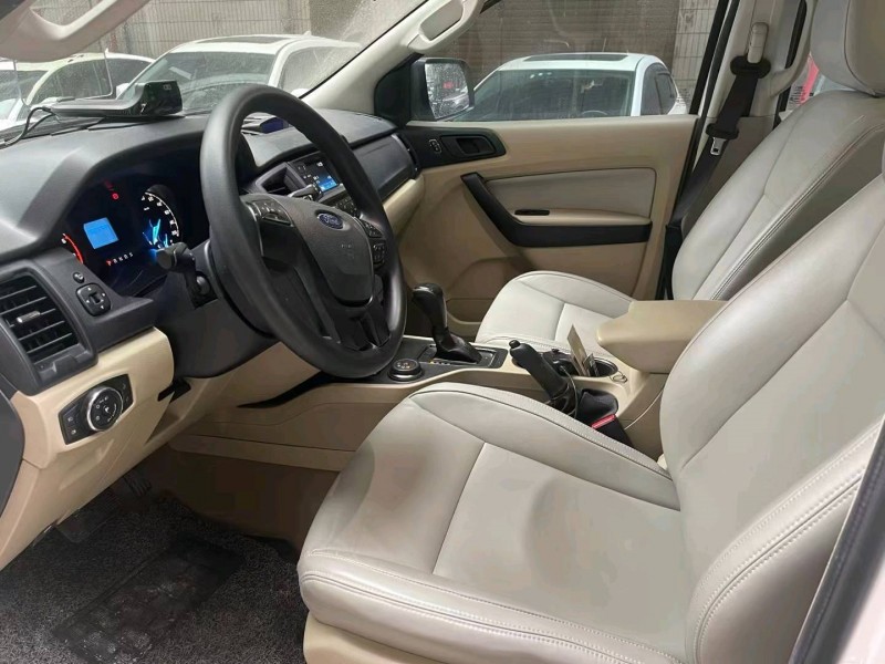 广州17年福特撼路者5