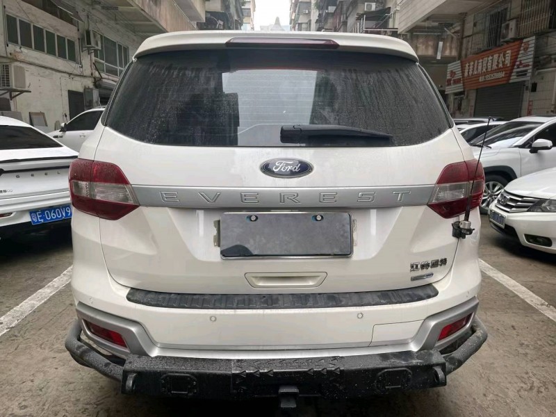 广州17年福特撼路者9