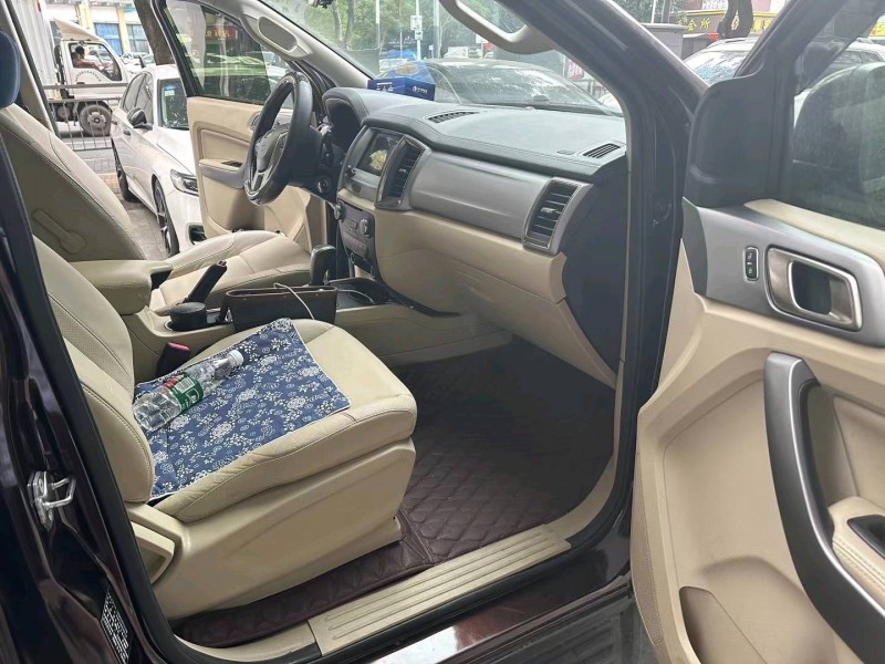 广州16年福特撼路者5