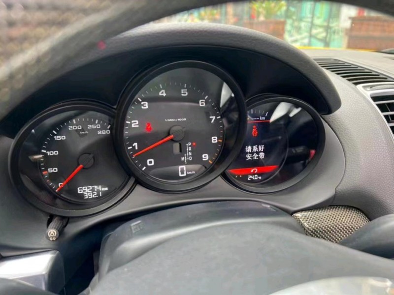 广州15年保时捷Boxster8