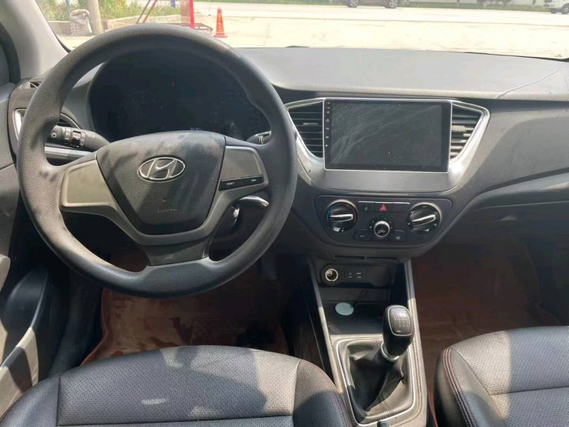 保定19年现代悦纳6