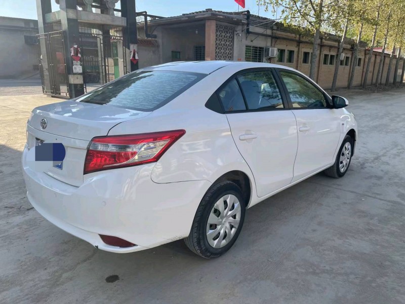 保定15年丰田威驰3