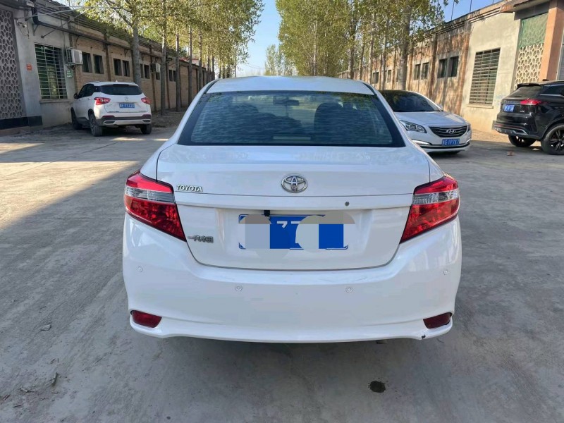 保定15年丰田威驰9