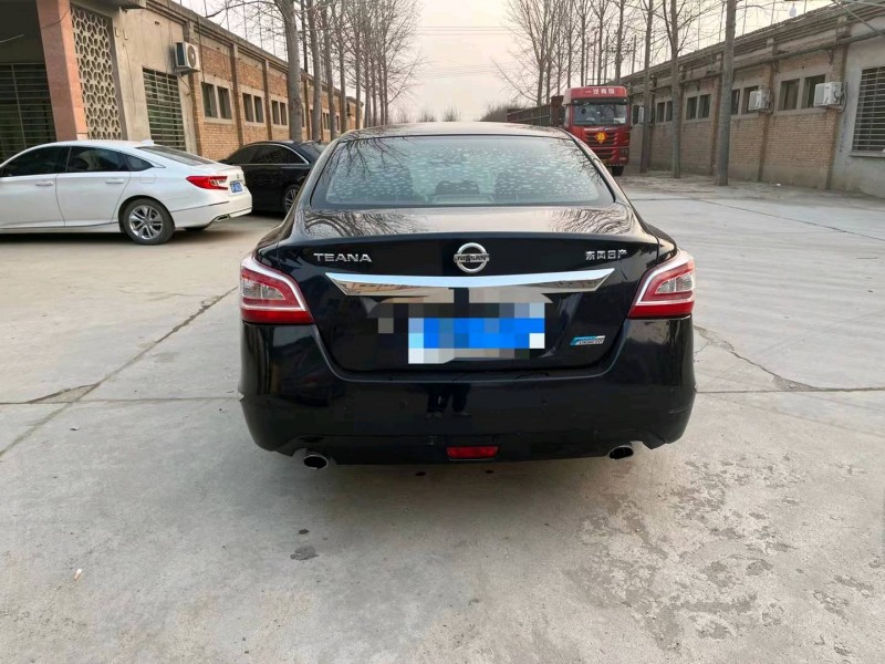 保定15年日产天籁9